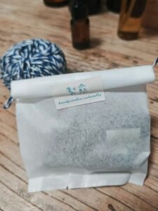 Essential Oils for Stomach Comfort: A Gentle Belly Massage Guide